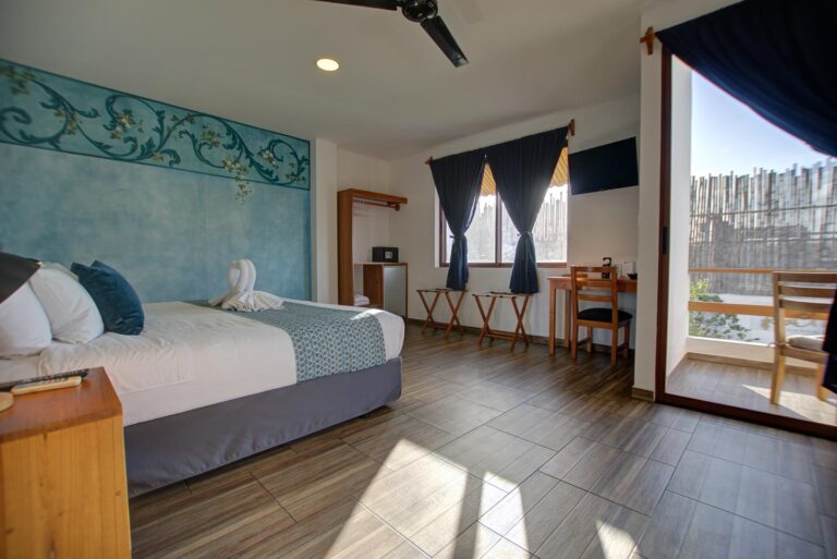 Plaza Luna Suites Hotel