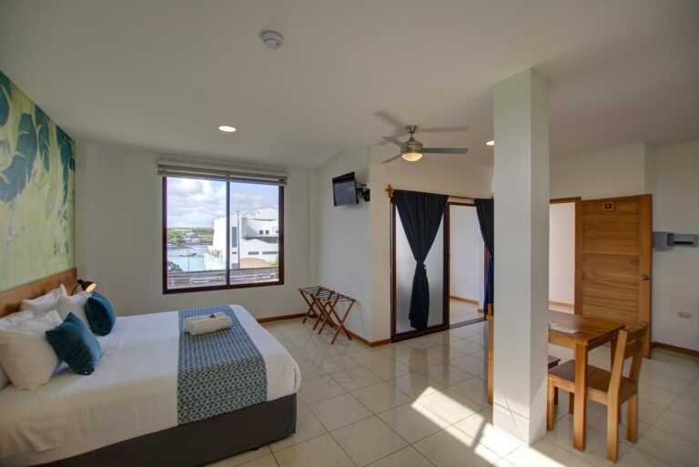 Plaza Luna Suites Hotel