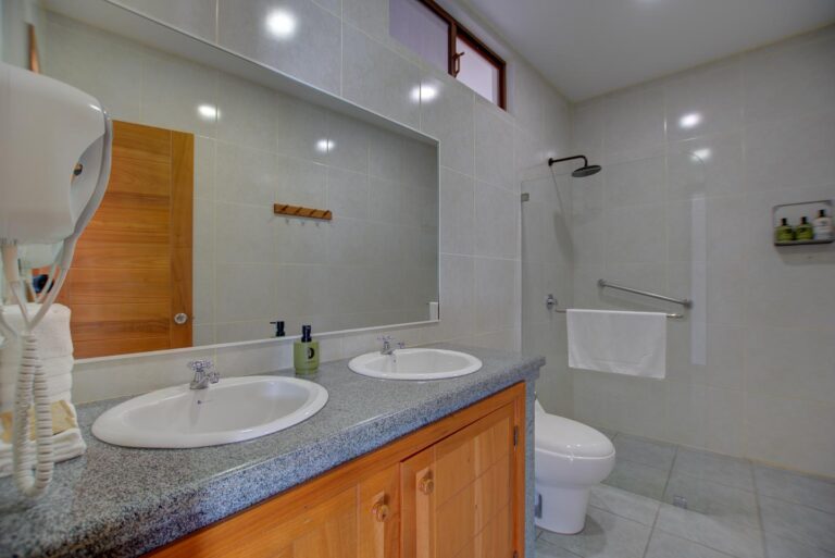 Plaza Luna Suites Hotel