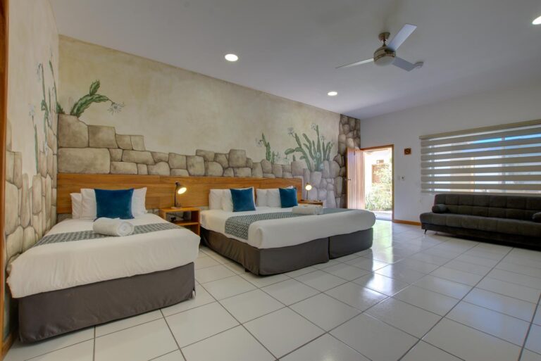 Plaza Luna Suites Hotel