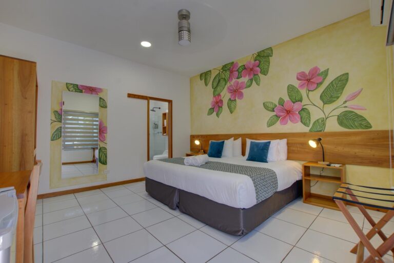 Plaza Luna Suites Hotel