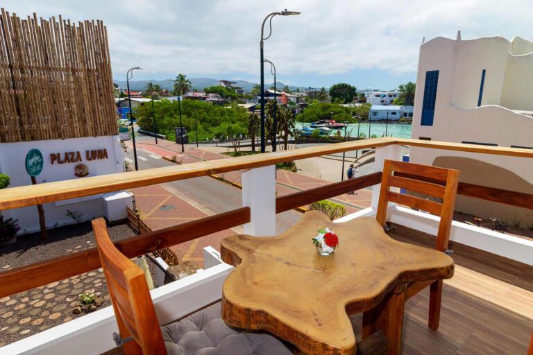 Plaza Luna Suites Hotel